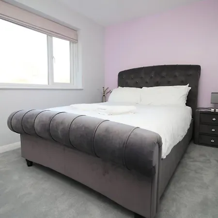 Cohost Partners: Perfect Retreat In 4*