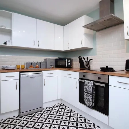 Cohost Partners: Perfect Retreat In Бристоль